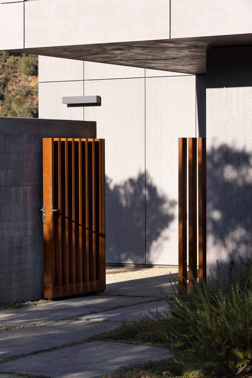 The Phoenix by Feldman Architecture