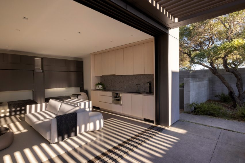 The Phoenix by Feldman Architecture