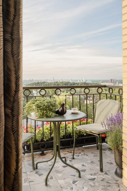 Balcony of Landscape Alley by Yana Molodykh