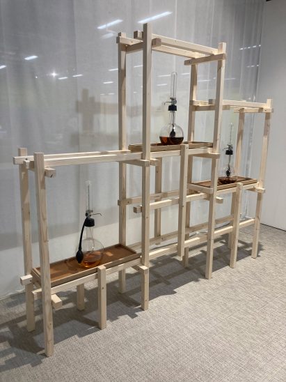 exhibition stand for displaying perfume bottles