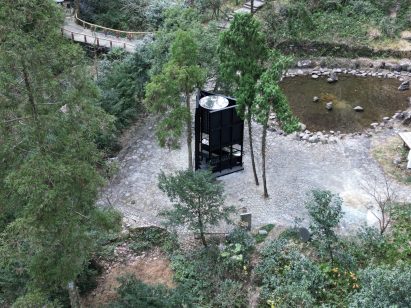 Drop-stop pavilion by Aptdotapt in China