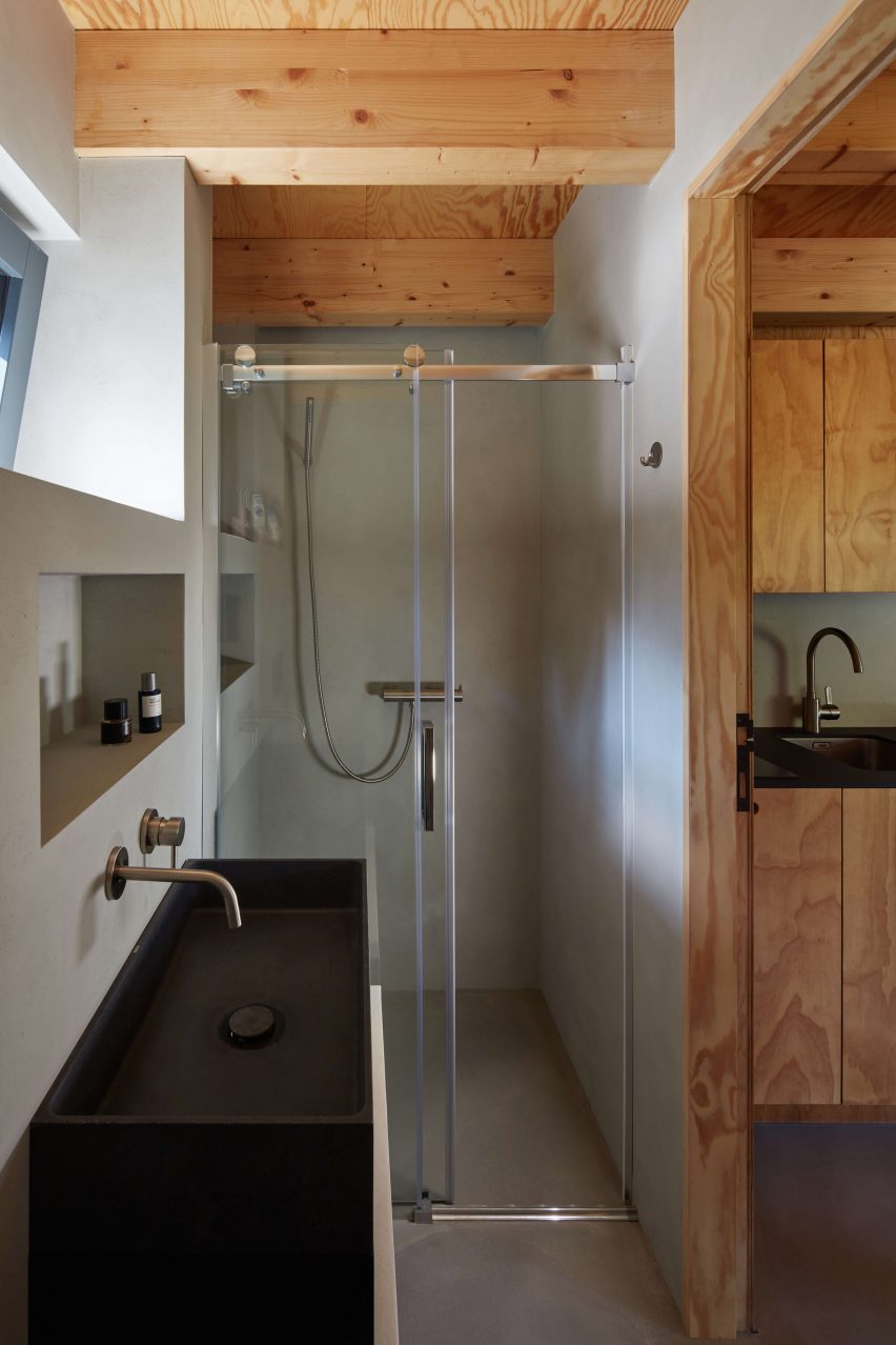 Skylight Hut by Atelier Hajný