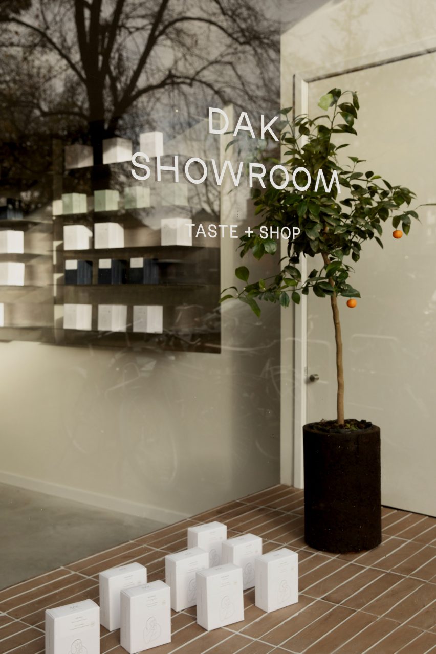 DAK Coffee Roasters by Barde vanVoltt