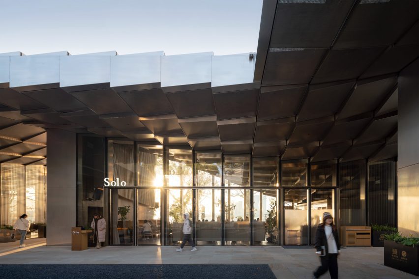 Jinji Lake Pavilion by BIG