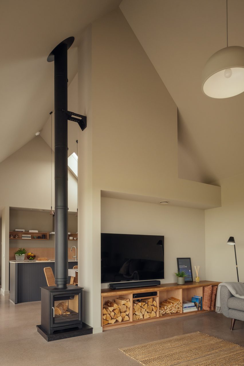 Cairnconon Byre by Loader Monteith