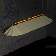 Lighting with fanned edges