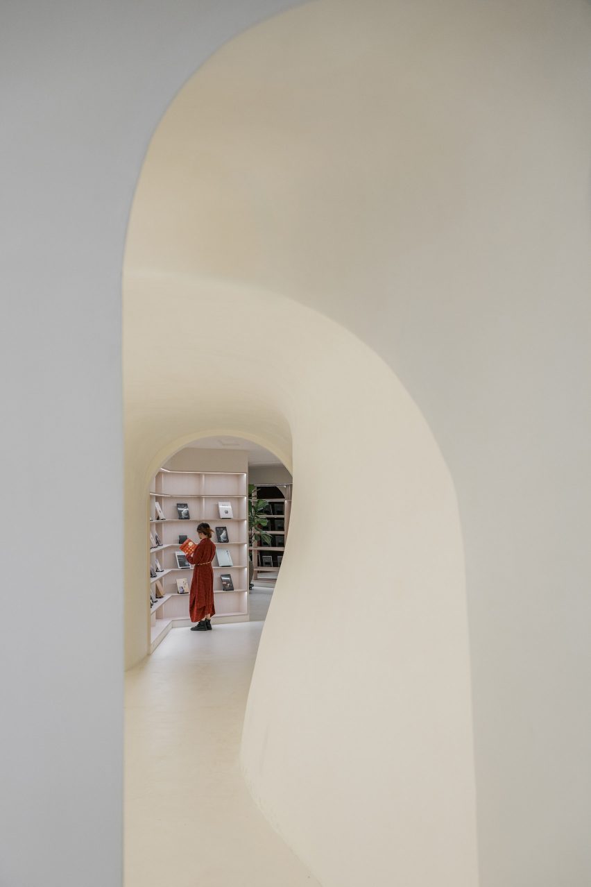 Ceramic Pages by Wutopia Lab