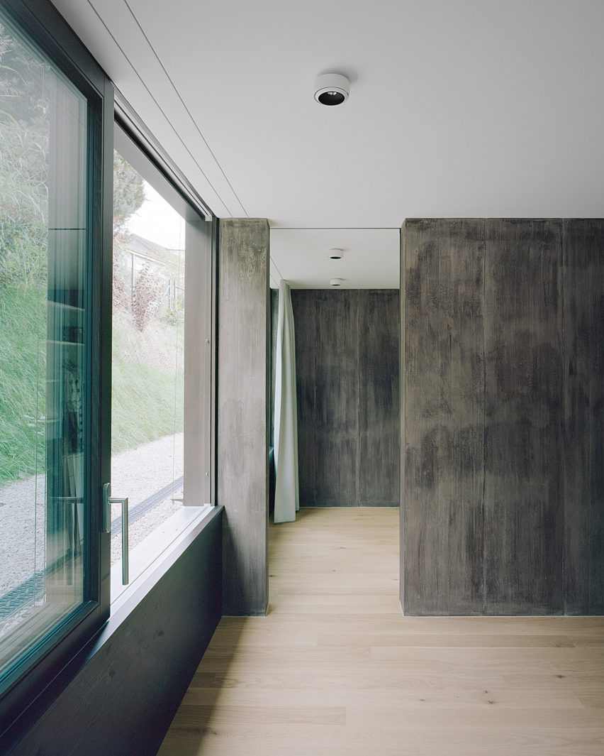 Detached House by Patrick Reuter Architecture