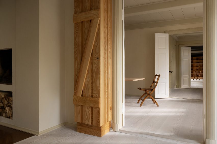 Wooden doors in Dinesen Country Home renovation by Mentze Ottenstein