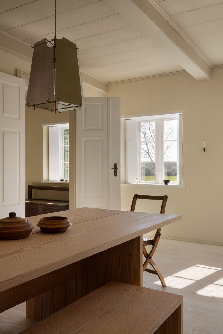 Dining room in Dinesen Country Home renovation by Mentze Ottenstein