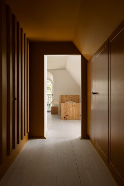 Bedroom in Dinesen Country Home renovation by Mentze Ottenstein
