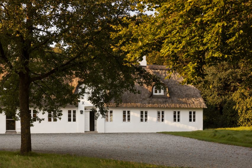 Dinesen Country Home renovation by Mentze Ottenstein