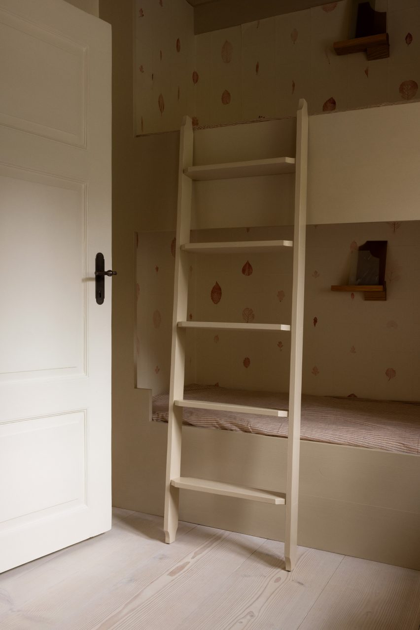 Bunk bed in Dinesen Country Home renovation by Mentze Ottenstein