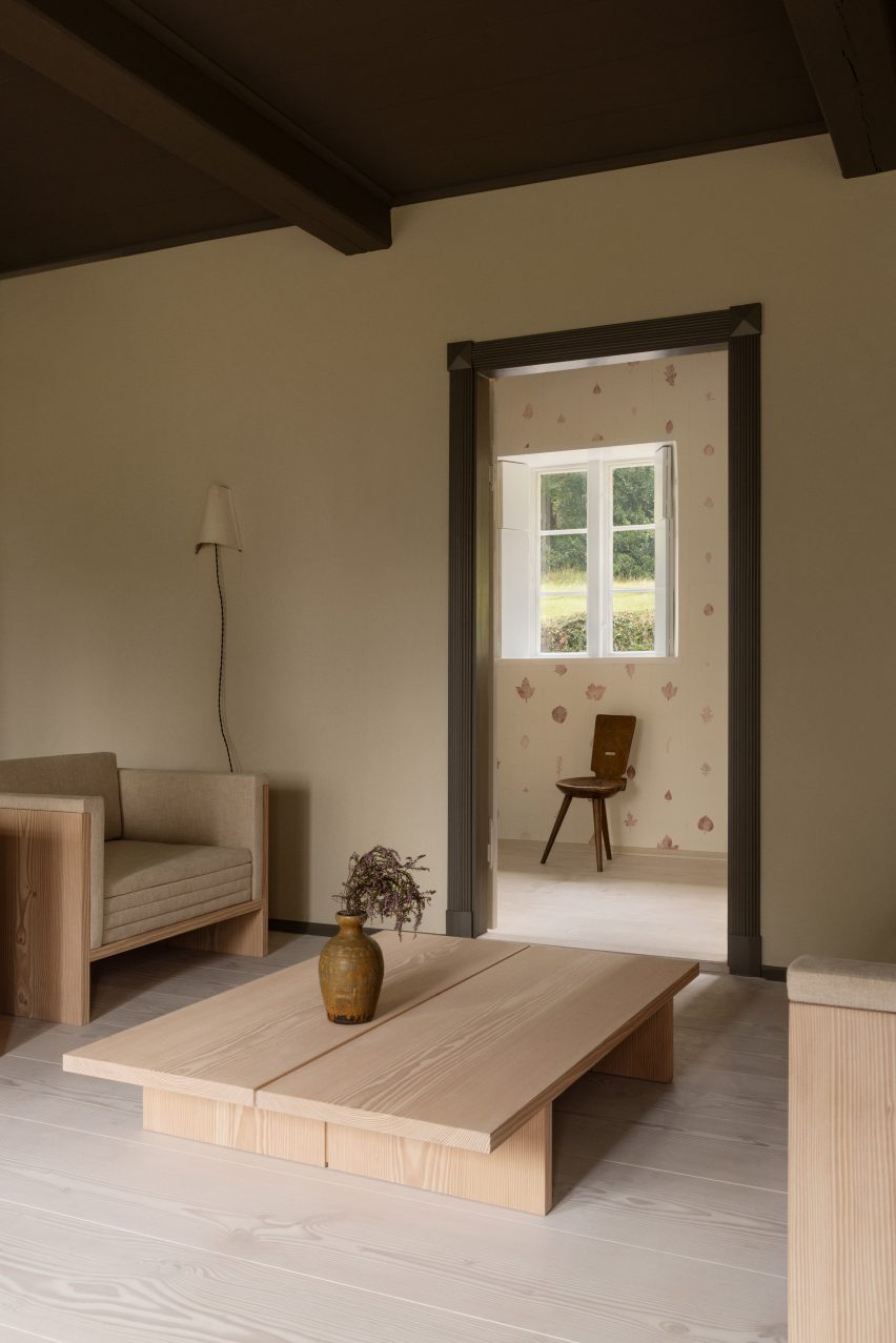Living room in Dinesen Country Home renovation by Mentze Ottenstein