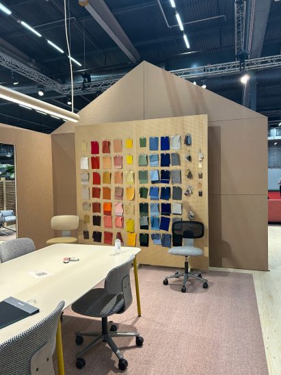 Meeting room made of cardboard