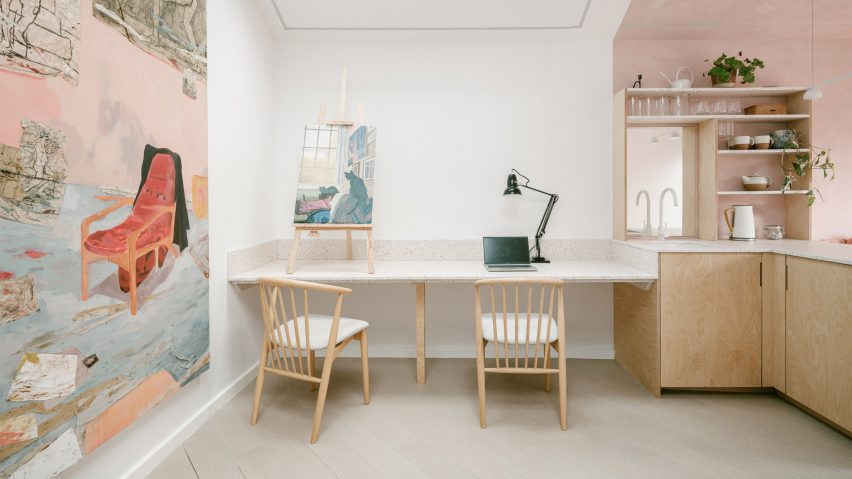 Artist's studio in London by Delve Architects