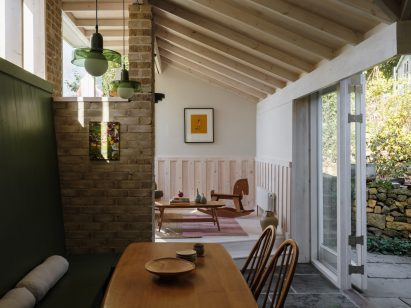 Dining table in Hop Cottage by AOMD