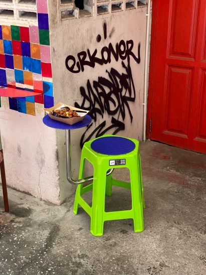 GaGeeNang street food furniture by Jhanyar