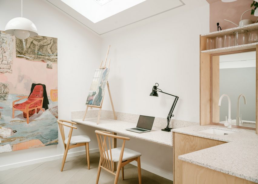 Kim-Oflage garden studio in London by Delve