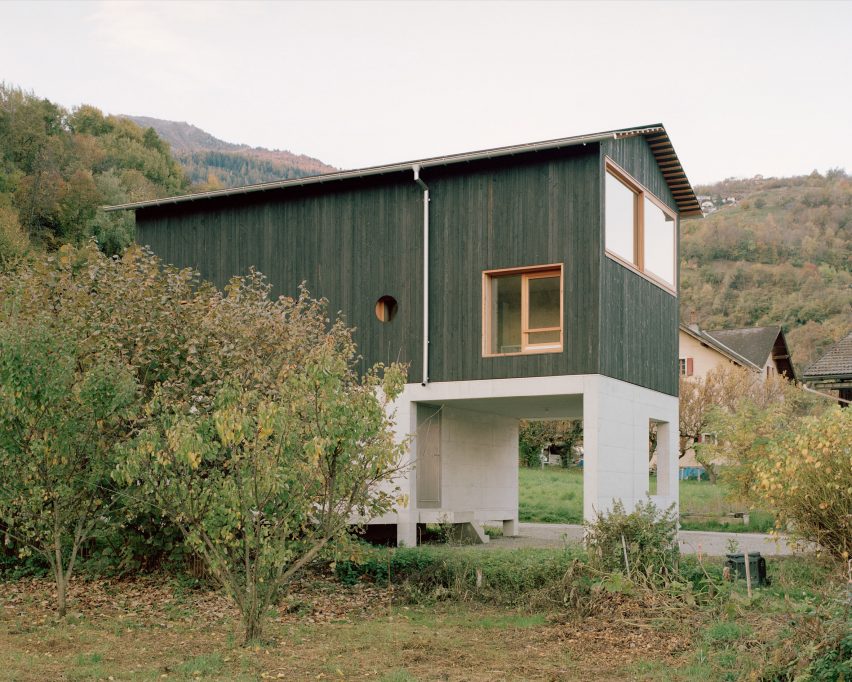 The Wandering House by Lionel Ballmer Architectes