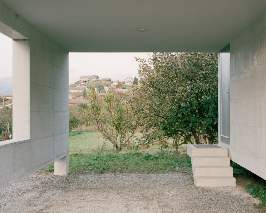 The Wandering House by Lionel Ballmer Architectes