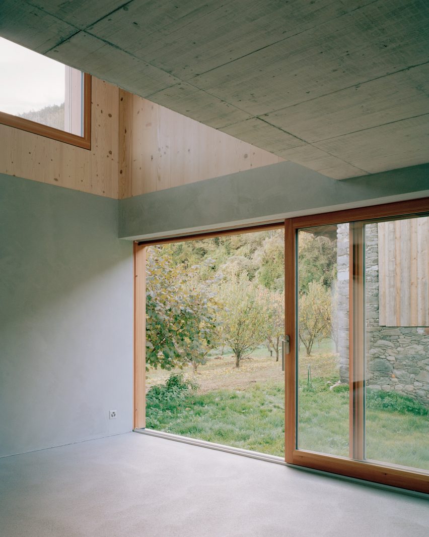 The Wandering House by Lionel Ballmer Architectes