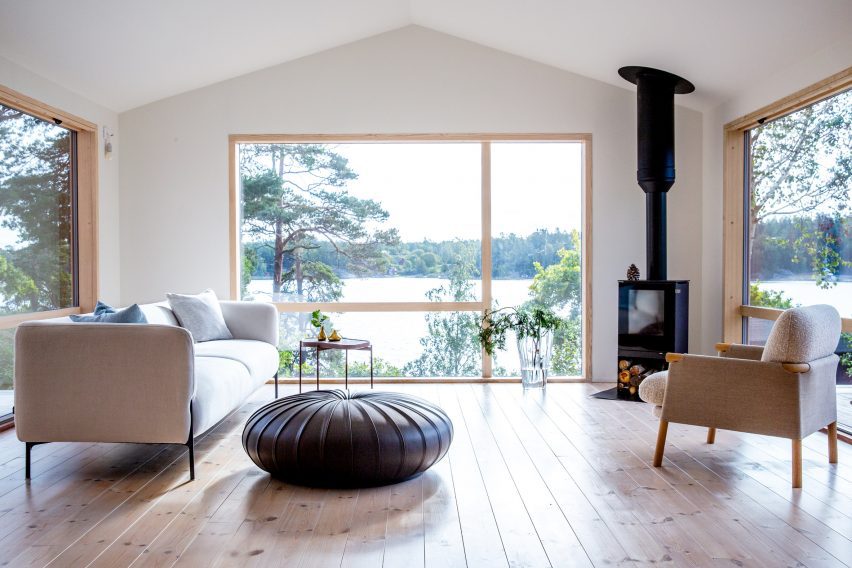 White-painted living room with archipelago view