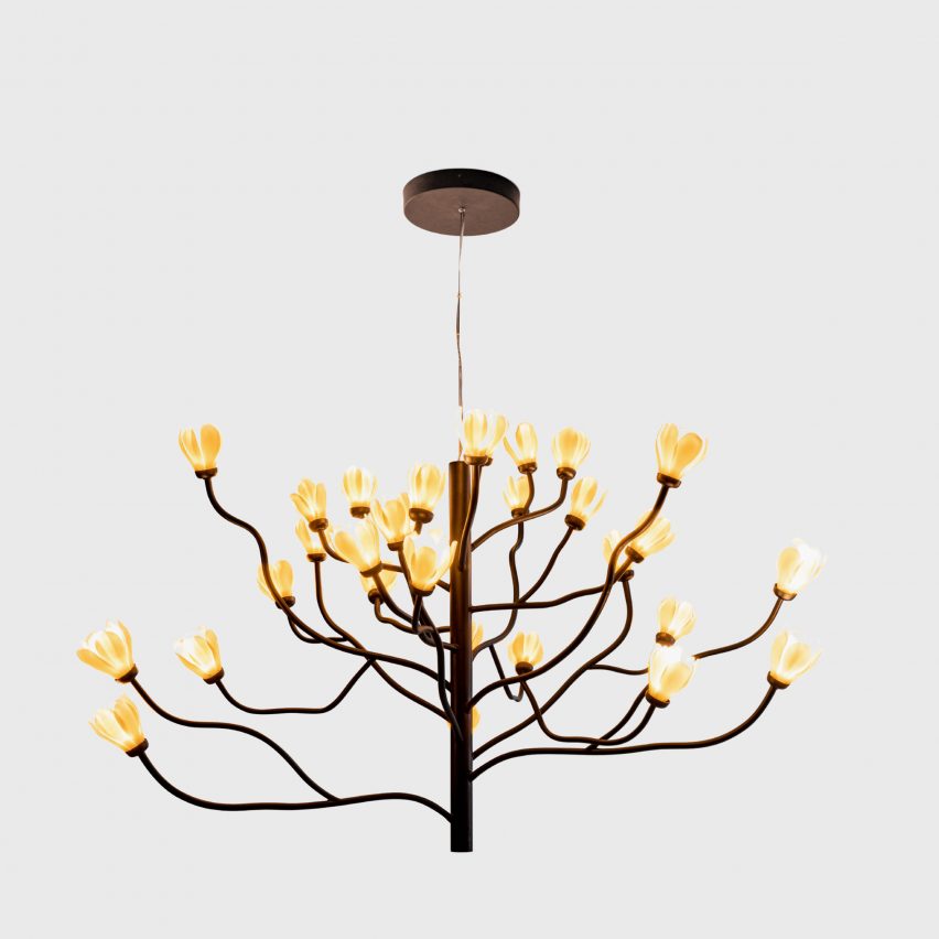 Chandelier with ceramic magnolia shades