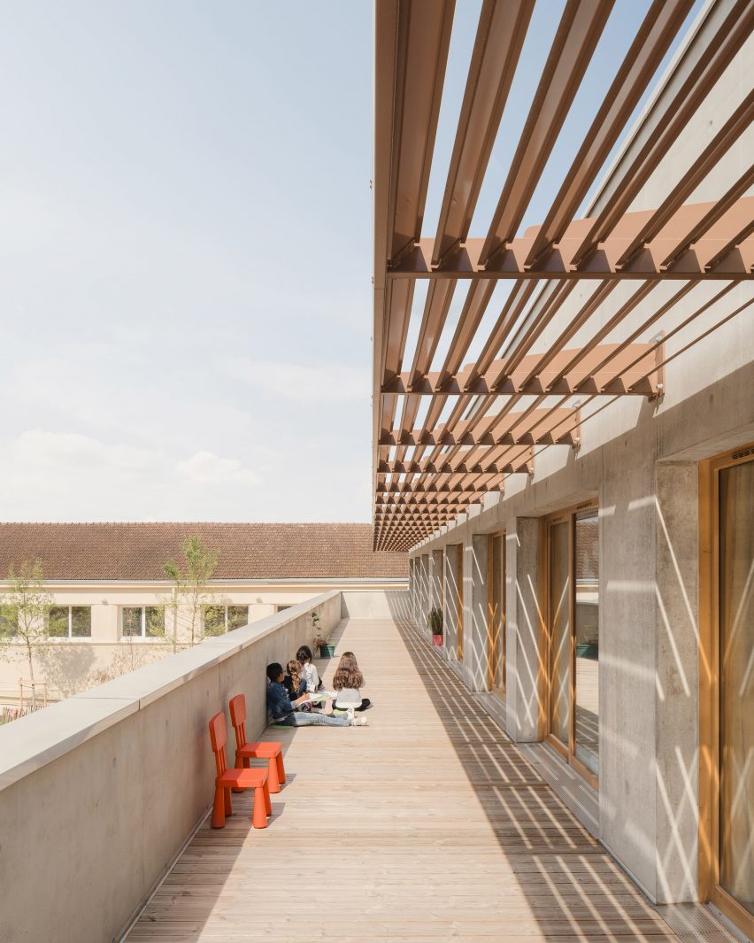 Groupe Scolaire Jean Macé by NTSA Architectes
