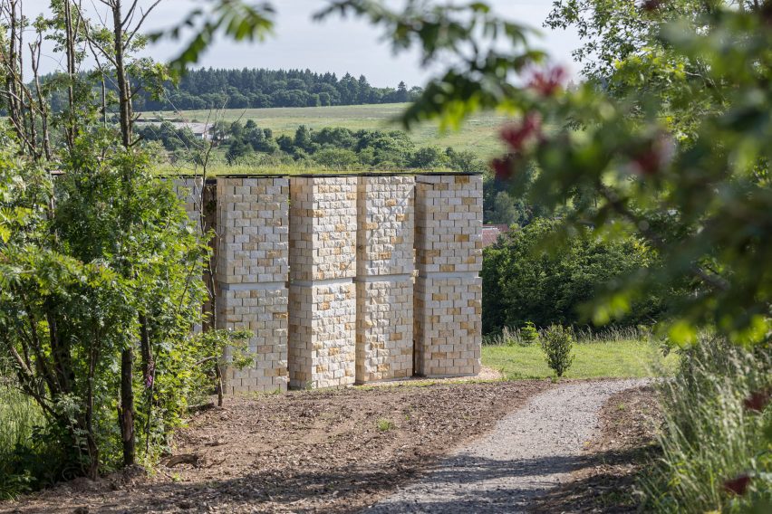 Open Chapel by Christopher Hesse Architects