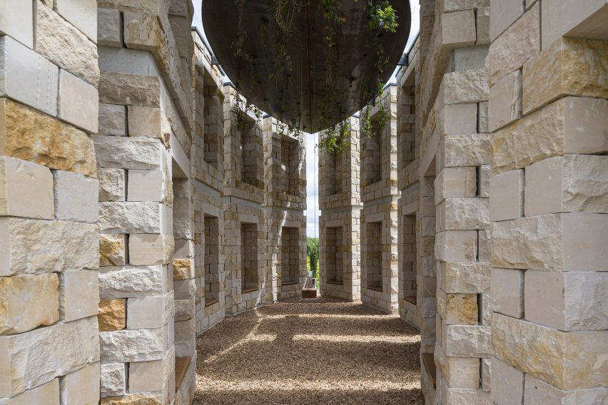 Open Chapel by Christopher Hesse Architects