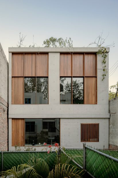 House by Taller Héctor Barroso