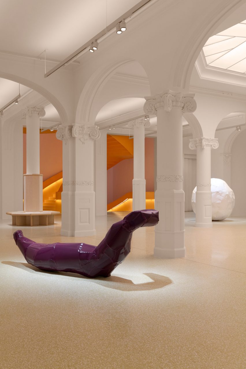 PoMo by India Mahdavi