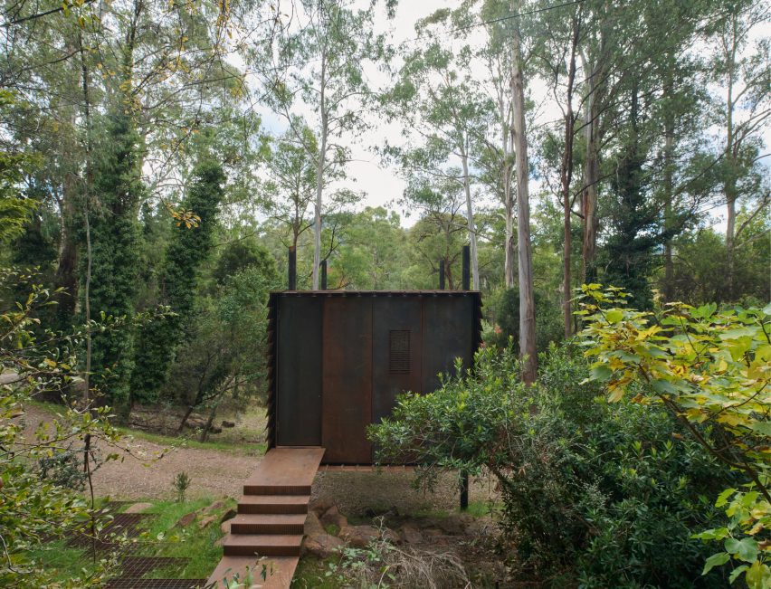 Sawmill Treehouse by Robbie Walker