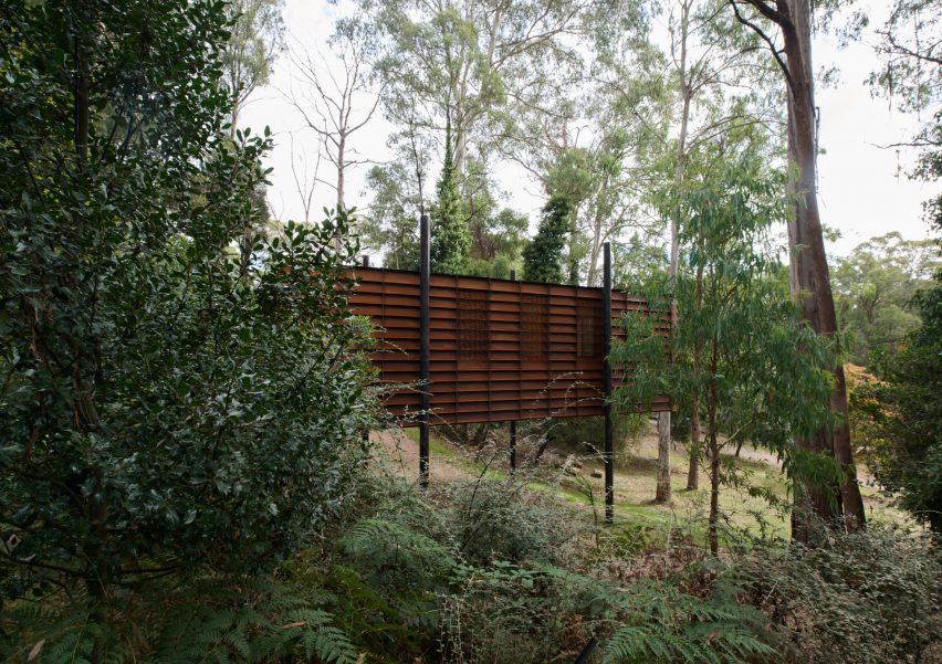 Sawmill Treehouse by Robbie Walker