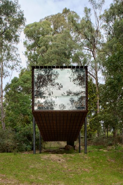 Posts of Sawmill Treehouse by Robbie Walker