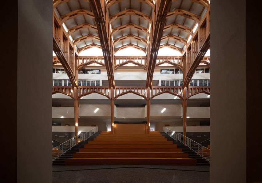 Shanghai Jiao Tong University School of Design Building by Ruan Xing