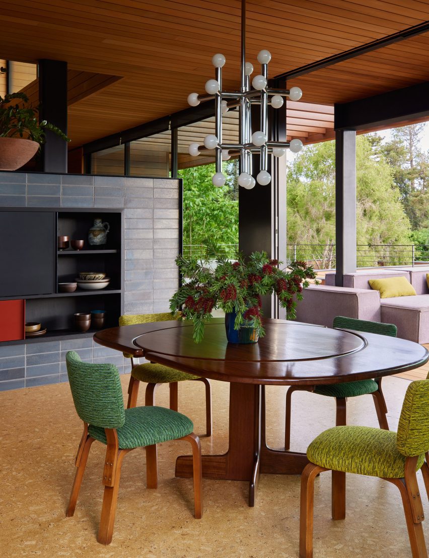 Rustic Canyon Residence by Assembledge+