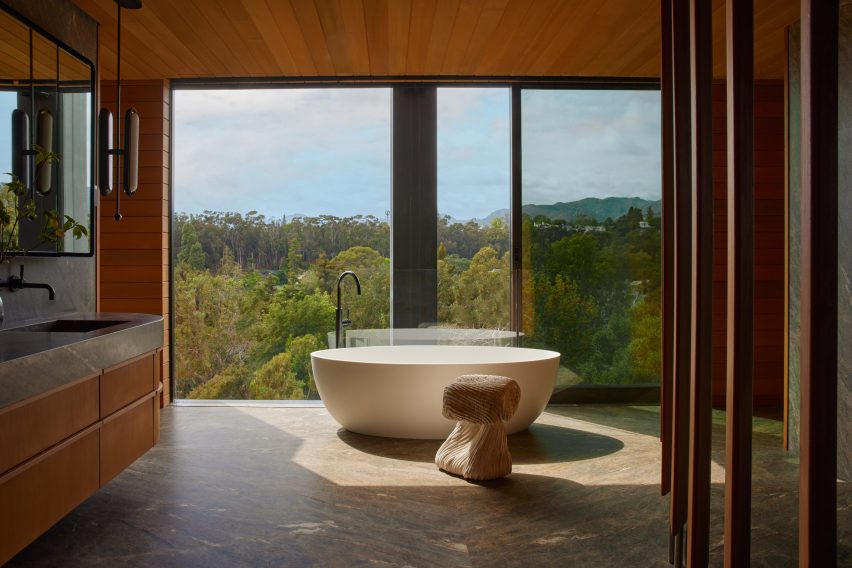 Rustic Canyon Residence by Assembledge+