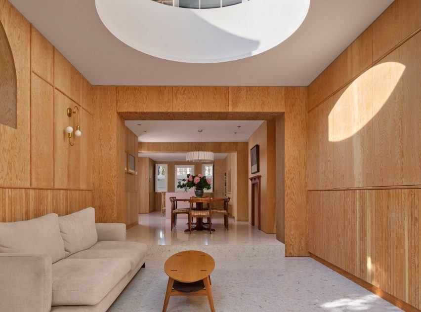 Segmental House by Dominic McKenzie Architects