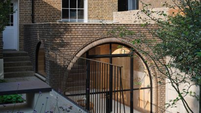 Segmental House by Dominic McKenzie Architects