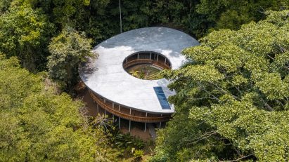 Studio Saxe house