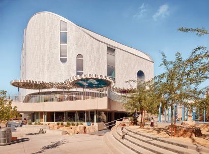Mezzanine waterpark in front of aluminium childrens centre