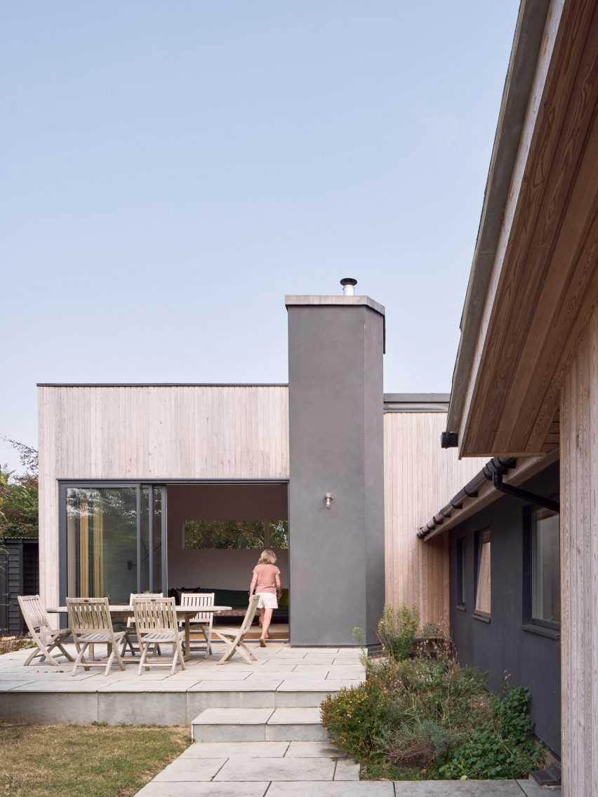 Stone’s Throw house by Mole Architects