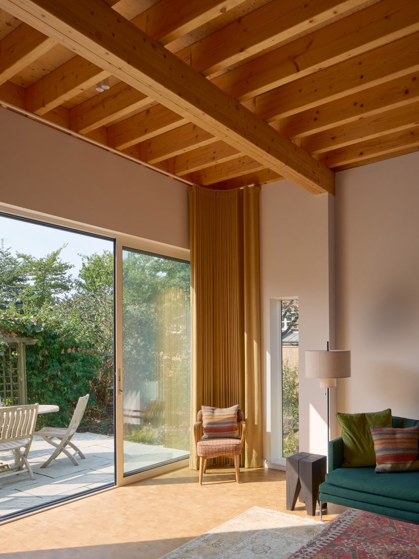 Stone’s Throw house by Mole Architects