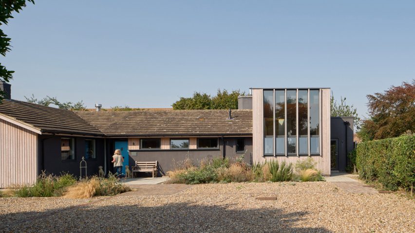Stone’s Throw house by Mole Architects