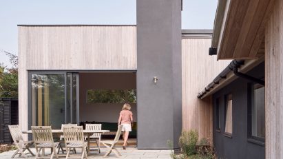 Stone’s Throw house by Mole Architects