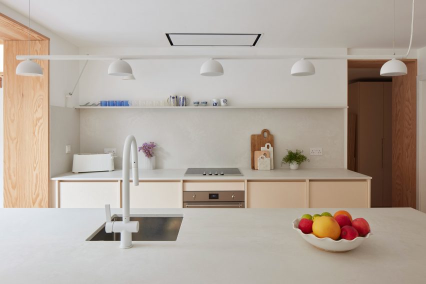 Hoj House by Studio Merlin