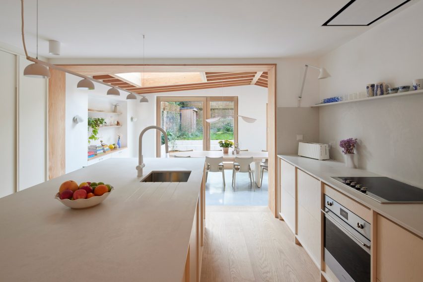 Hoj House by Studio Merlin