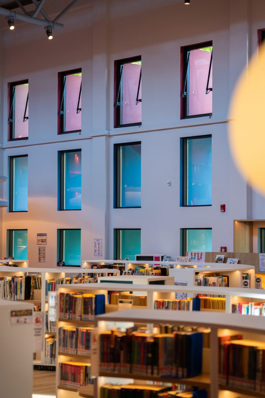 Children's library by Studio Vapore